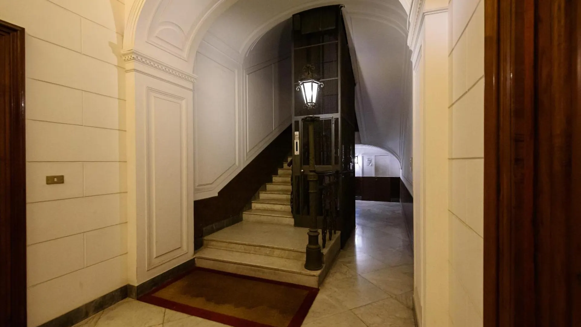 Via Del Parco Margherita 24 Naples Apartment